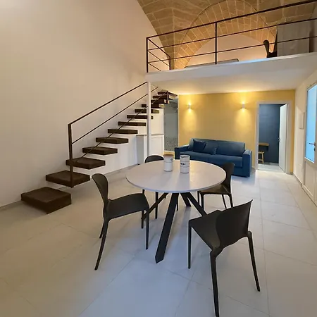 فندق مبيت وإفطار Molo Mazzini غالّيبولي