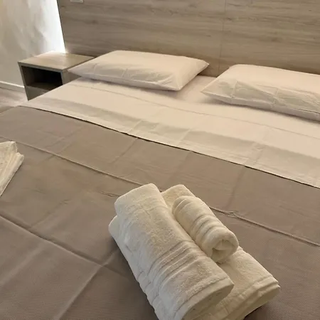 Molo Mazzini فندق مبيت وإفطار غالّيبولي