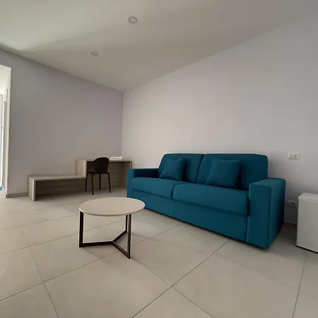 فندق مبيت وإفطار Molo Mazzini