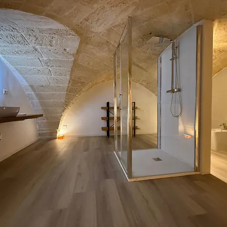 فندق مبيت وإفطار Molo Mazzini *